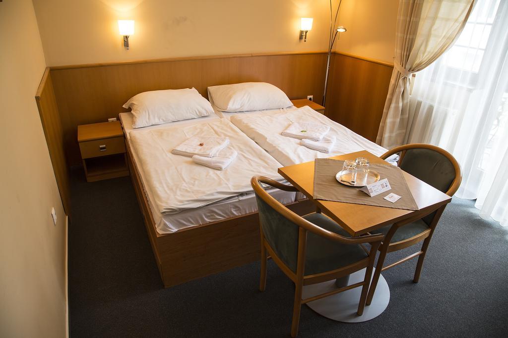 Penzion Franko Zvolen Quarto foto